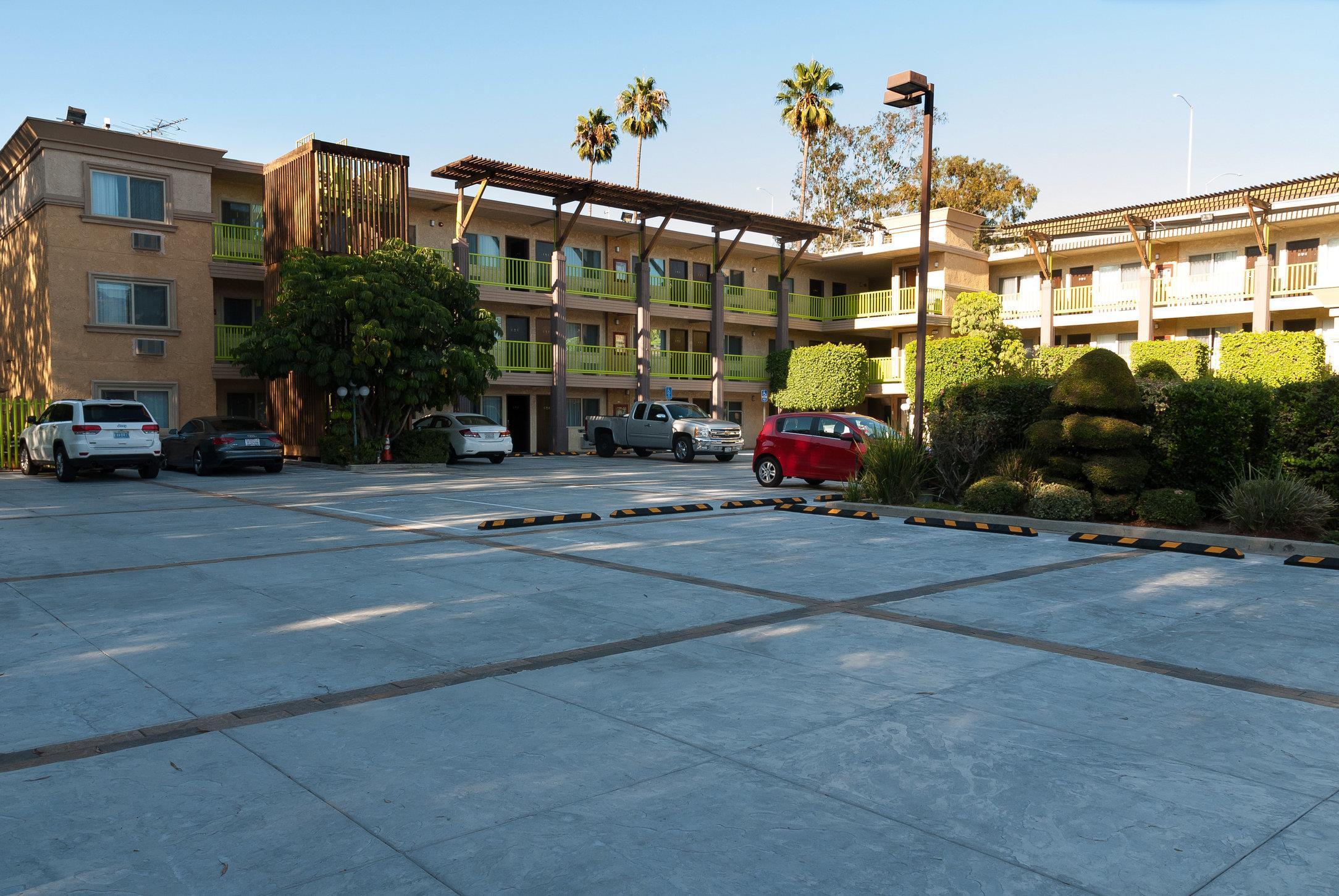 Best Western Plus Glendale Buitenkant foto
